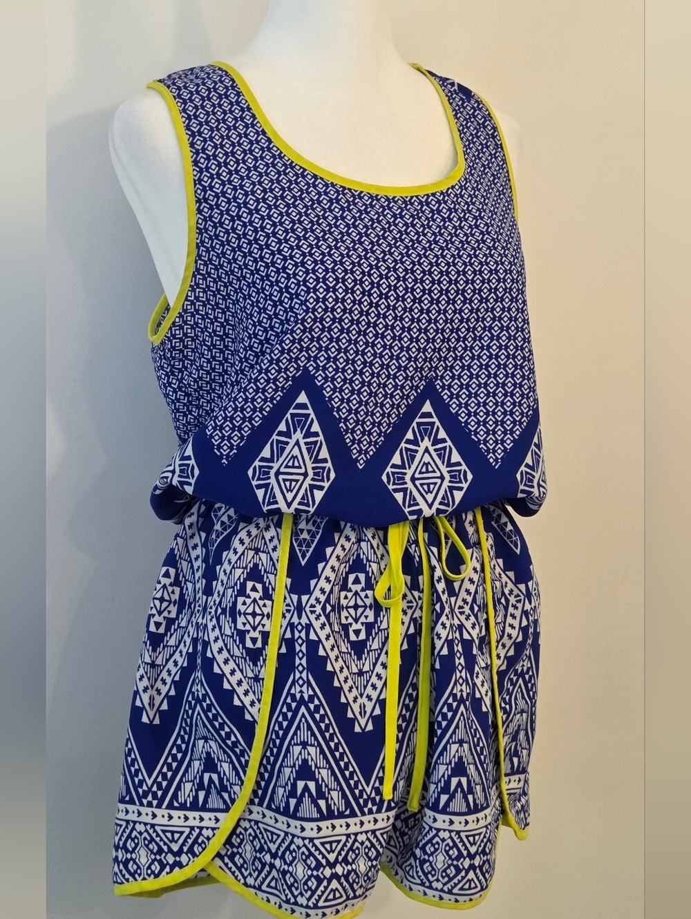 Sweet Wanderer Blue and White Geometric Tank with Yellow Trim - Picture 2 of 4